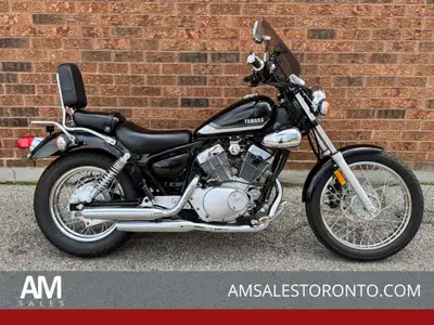 LIKE NEW Yamaha V-Star 250 with only 2,500 KM, passenger backrest with luggage rack, detachable wind...