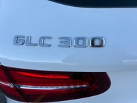 2019 MERCEDES-BENZ GLC 300 4MATIC ACTIVE TITLE Mileage 51.750KM Engine :2.0L TURBO Transmission: Aut... (image 9)