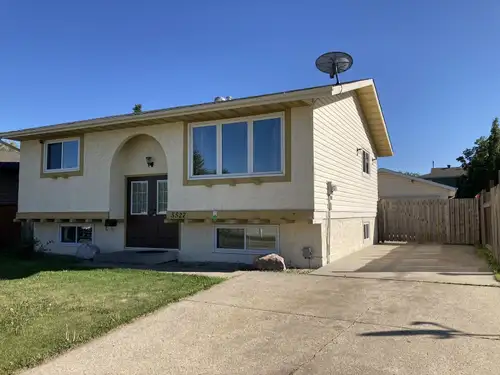 Location, Location, Location! Available to move immediately. We have a very nice and clean HOME for...