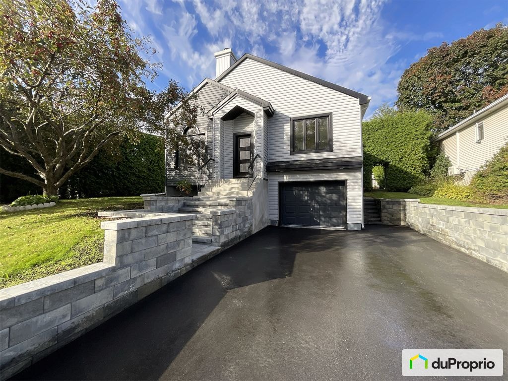 $614,500 - Bungalow for sale in St-Jérôme (Bellefeuille) — photo 1