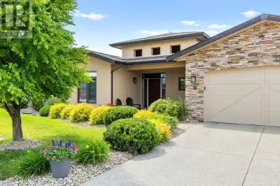 Pride of ownership meets functional luxury in this immaculate Dilworth Mountain walk-out rancher. Wi...