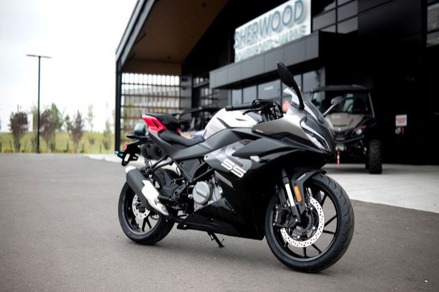 2024 CFMOTO 300SS in Street, Cruisers & Choppers in Strathcona County
