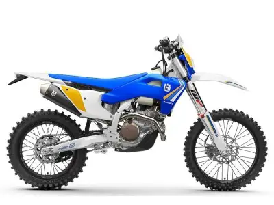 2025 Husqvarna FE 450 HERITAGE Husqvarna FE 450 HERITAGE 2025 2025 Husqvarna FE 450 HERITAGE Nous pa...