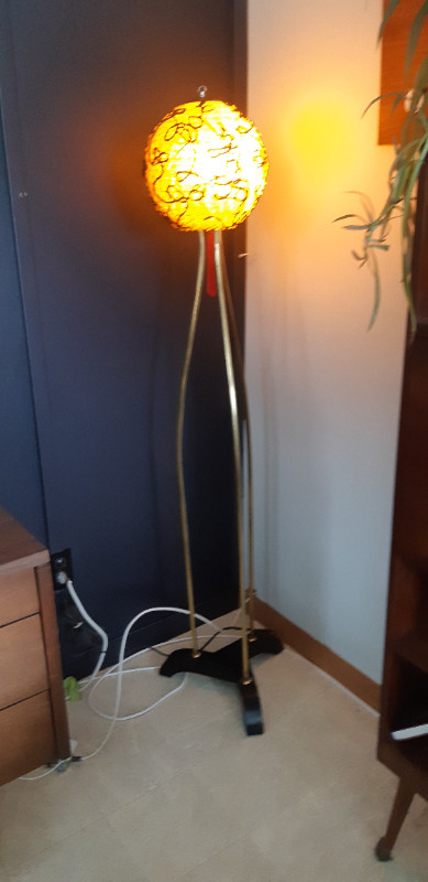 Lampe spaguetti mid- century dans Éclairage intérieur et plafonniers  à Sherbrooke - Image 3
