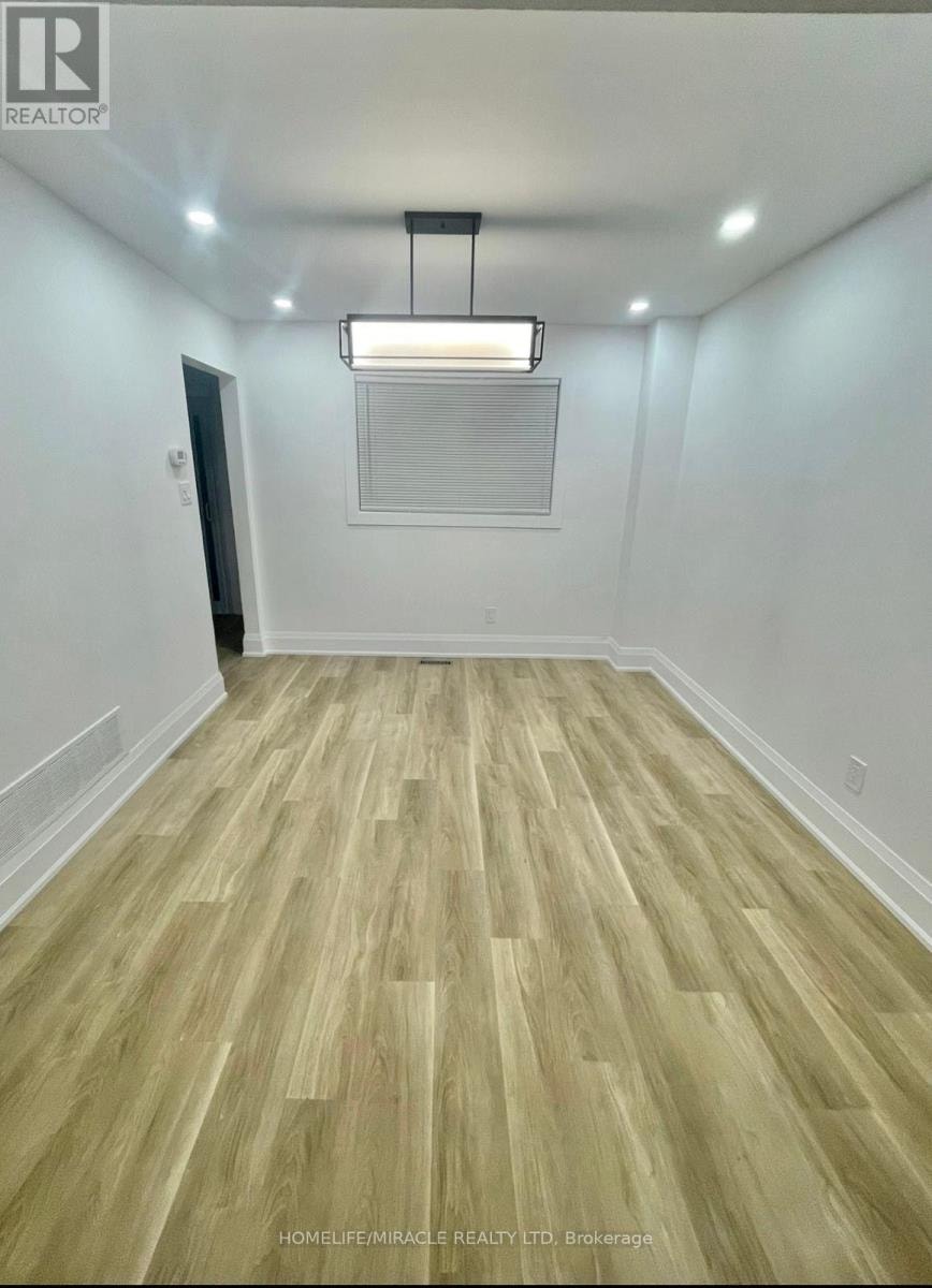 21 ECCLESTONE DRIVE Brampton (Brampton West), Ontario 5