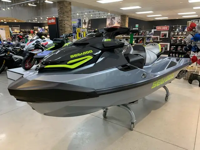 2026 Sea-Doo RXT-X 325 NEW 10.25" COLOUR TOUCHSCREEN in Personal Watercraft in Guelph - Image 3