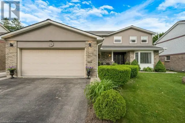 14 PATHFINDER Crescent Kitchener, Ontario63006663059971121