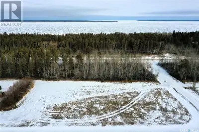 Looking to build your dream cabin at the Lake? This 2.54 acre lot near Tobin Lake where outdoor adve...