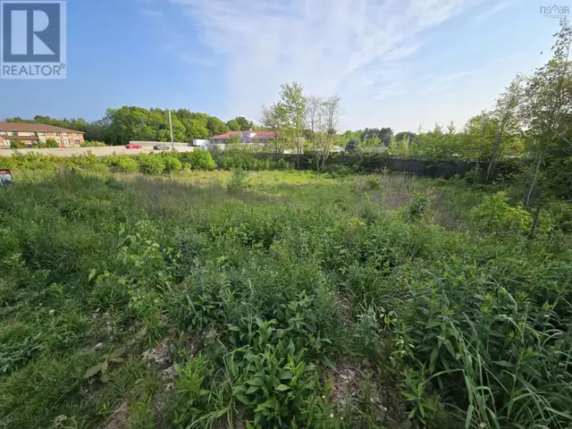 79 North Street Bridgewater, Nova Scotia in Land for Sale in Bridgewater - Image 6