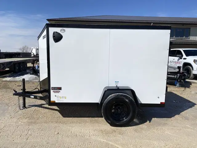2026 US Cargo 5' X 8' V-Nose Rear Ramp Door Cargo Trailer in Cargo & Utility Trailers in Winnipeg - Image 4