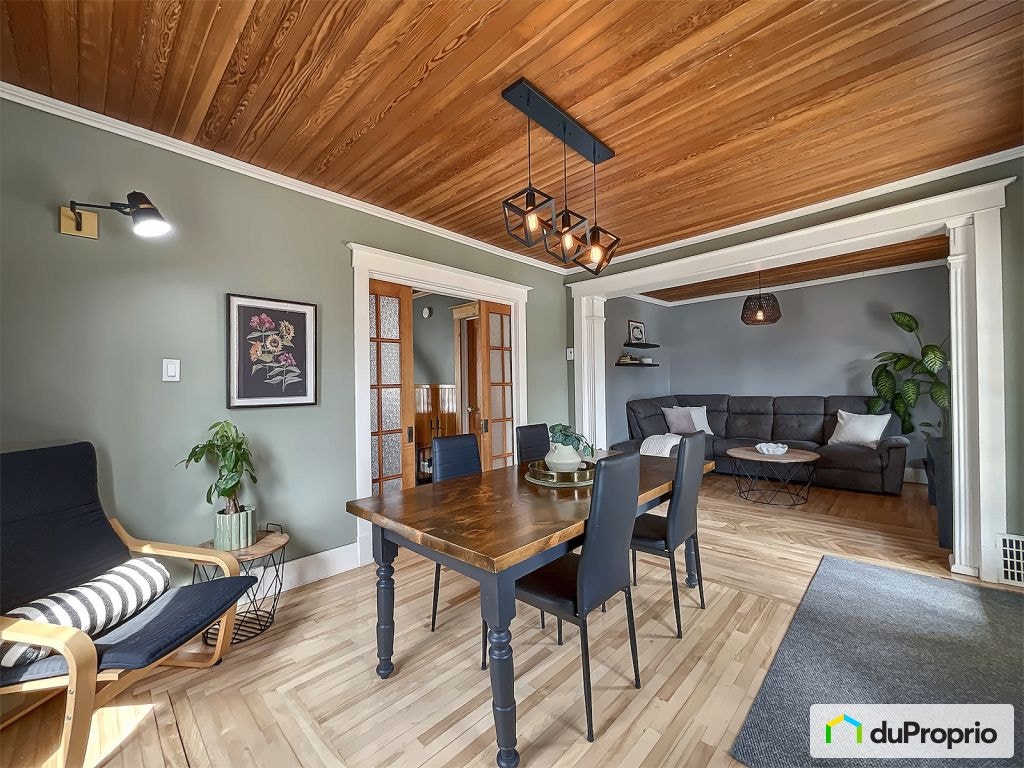 $300,000 - 1 1/2 Storey for sale in Victoriaville — photo 1