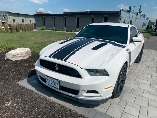 2013 Ford Mustang Boss 302 $36,85063738378775809121