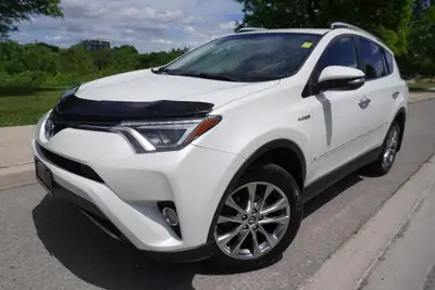 HYBRID FUEL SAVER!Hybrid fuel saver right here! Look no further!The perfect combination of luxury, r...