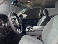 TRAILER SWAY CONTROL, OIL PRESSURE GAUGE, TRACTION CONTROL, ABS BRAKES, POWER STEERING Are you ready... (image 8)