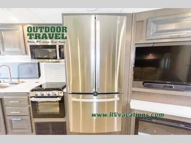 2026 Forest River RV Georgetown 5 Series 34M5 in RVs & Motorhomes in Hamilton - Image 23