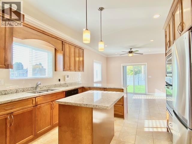 1XX9 SPERLING AVENUE Burnaby, British Columbia 2