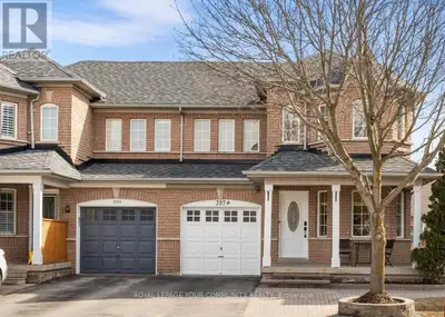 LOWER - 397 MARBLE PLACE Newmarket (Woodland Hill), Ontario
