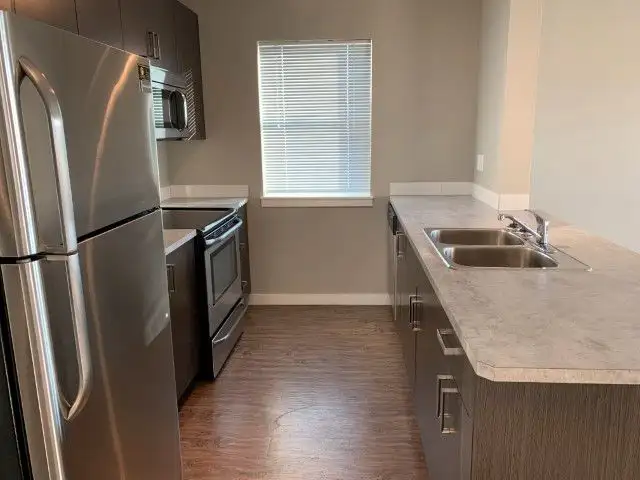 403 217 Lake Street - 2 Bedroom Apartment for Rent63011177236867123