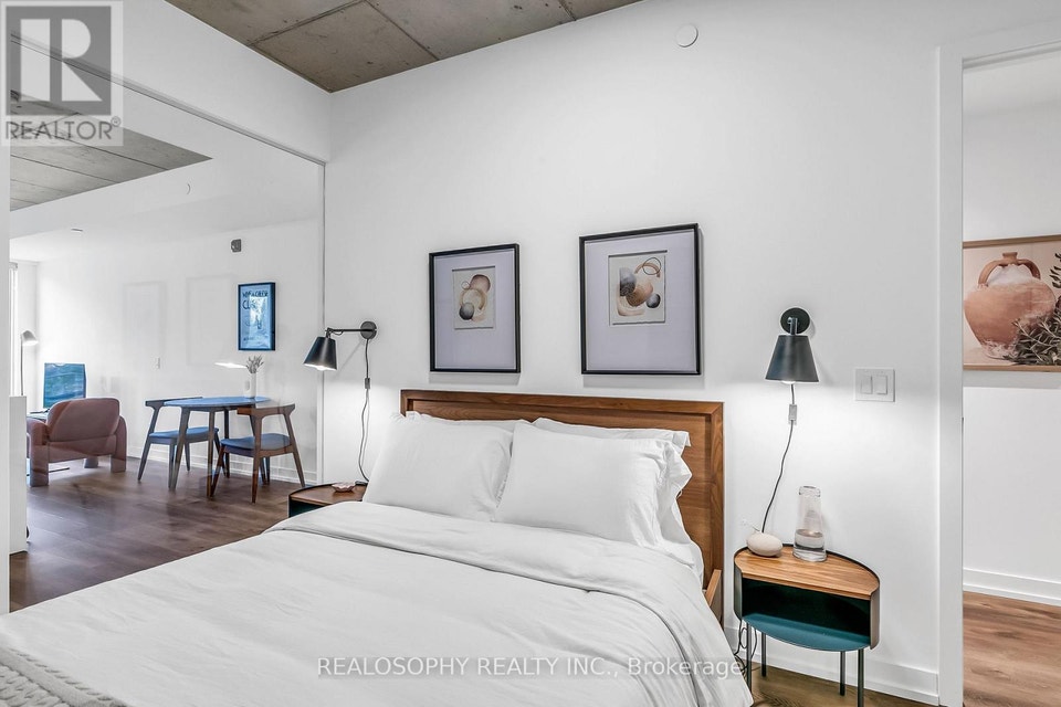 410 - 115 LARCHMOUNT AVENUE Toronto (South Riverdale), Ontario 5