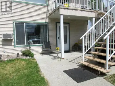 Nice and bright 2 bedroom, 1 bathroom apartment, corner end unit, bottom floor – no stairs to worry...