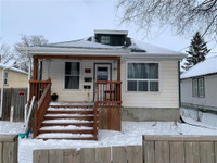 869 Jubilee Avenue Winnipeg, Manitoba