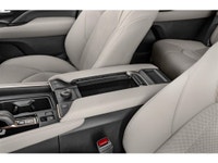 *Rates may vary based on your credit. Engine: 4 Cylinder Engine 2.4L L/100Km City: 9.0 L/100Km Hwy:... (image 9)
