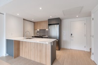 Apartment for rent appt logement locatif, 5.5, 5 1/2 3cc, 3 bedrooms/chambres, Canal Lachine-Marché... (image 2)