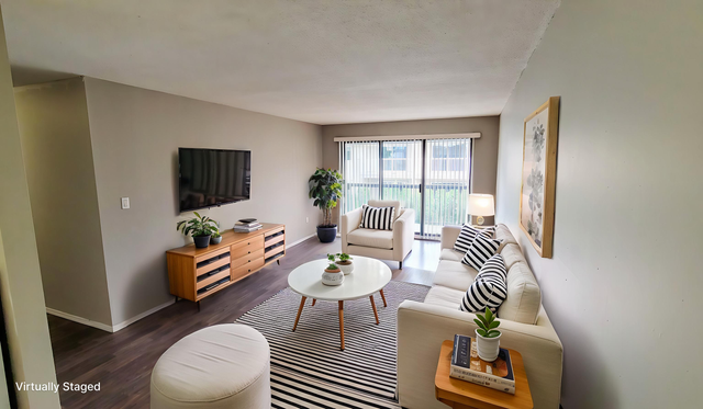 Clearbrook Apartment For Rent | Dahlstrom Manor Apartments in Long Term Rentals in Abbotsford - Image 2