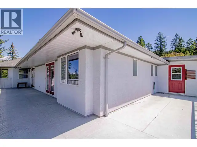 2263 Carmi Road Penticton, British Columbia in Houses for Sale in Penticton - Image 25