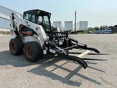 . CANADIAN MADE, CAN SECURE ON SMALL PIECE OF PIPE THE FORKS WITH UNIQUE PIVOT ARM, 6000 LB RATING,...