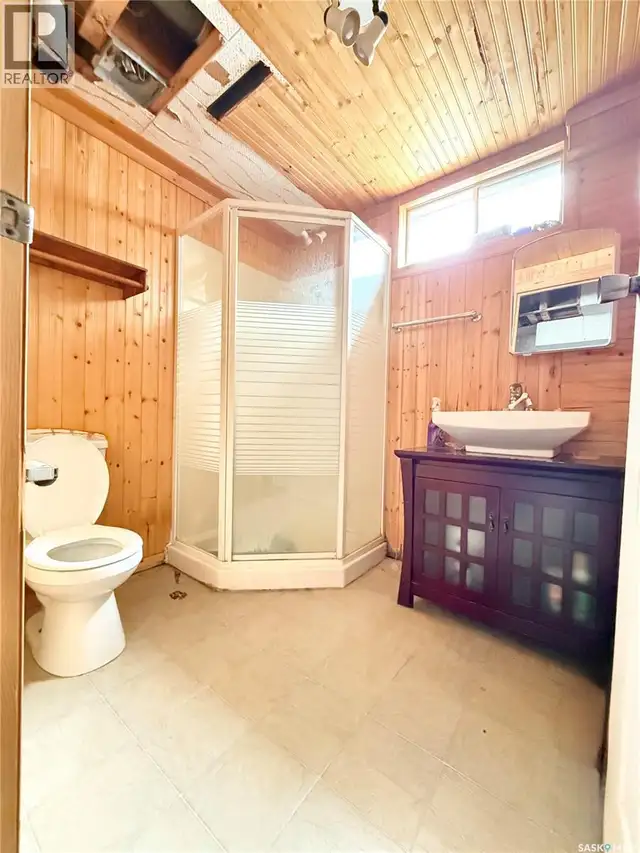 434 2nd STREET Weyburn, Saskatchewan in Houses for Sale in Regina - Image 31