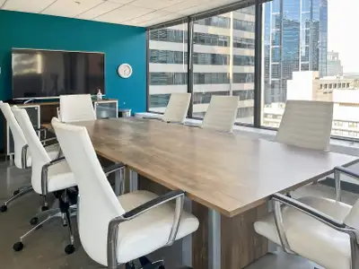 A fully serviced private office with 4 people, ready to use from day one. Work with focus and privac...