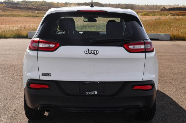 2018 Jeep Cherokee SPORT EDITION AUTOMATIC LOW KMS in Cars & Trucks in Strathcona County - Image 3