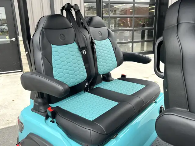 2026 Madjax Ascent Lithium Electric Golf Cart - 4 Forward Facing in ATVs in Trenton - Image 7