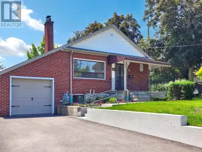 MAIN - 15 LEGGETT AVENUE Toronto (Humber Heights), Ontario