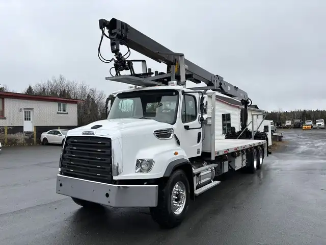2016 Freightliner 114SD in Heavy Equipment in St-Georges-de-Beauce - Image 2