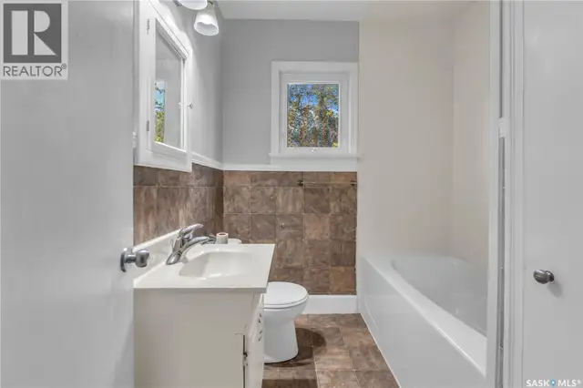 1492 95th STREET North Battleford, Saskatchewan in Houses for Sale in Saskatoon - Image 19