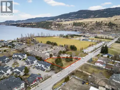 Unlock the potential of this unbeatable Lake Country location! Nestled on a generous 0.48-acre lot r...