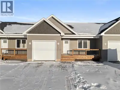 Own your NEW TOWNHOUSE in the heart of Shediac available in March! This spacious, modern one-level h...