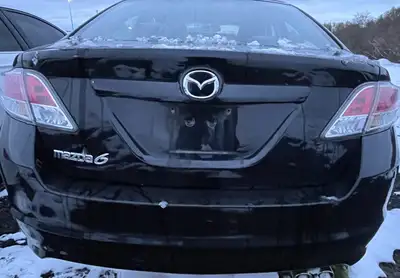 2010 Mazda 6 for parts please contact me at 16476407817