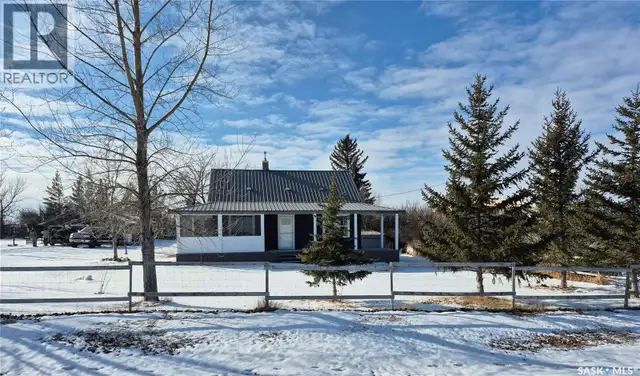 4 Stephen STREET Stewart Valley, Saskatchewan in Houses for Sale in Swift Current - Image 2