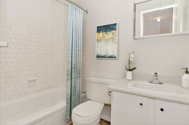 Northwest Pointe - 1 Bedroom Premium Apartment for Rent 2