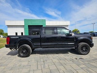 2021 Ford Super Duty F-250 SRW Limited 4WD Crew Cab with 98,709 kms! Clean history with no accidents... (image 5)