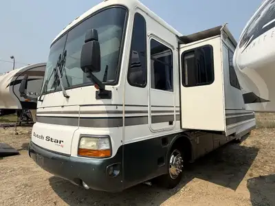 Welcome to Rock Island RV Fully serviced in and out and ready for your next adventure.Please call fo...