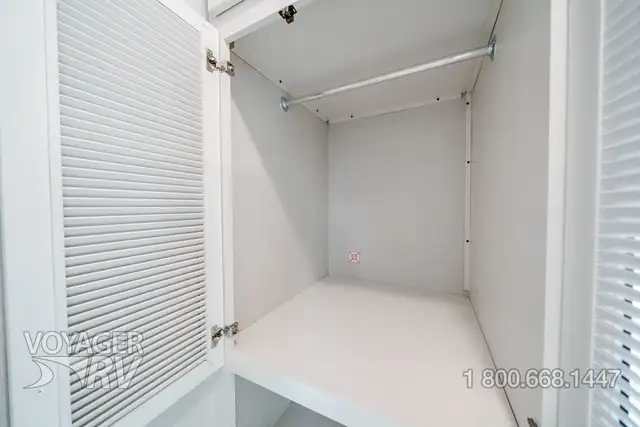 2026 Jayco Jay Flight 401FLTS Bungalow in Travel Trailers & Campers in Kelowna - Image 20