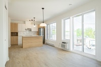 Vous rêvez dhabiter près dun lac majestueux? Le 83 St-Laurent abrite un logement parfait pour vous.... (image 3)