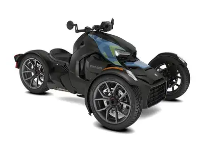 2025 CAN-AM Ryker 900 ACE CAN-AM Ryker 900 ACE 2025 De jour comme de nuit vous avez tout ce qu’il vo...