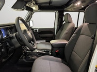 Cloth Low-Back Bucket Seats, Remote Start System, Heated Front Seats, Heated Steering Wheel, Uconnec... (image 9)
