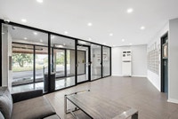 Brockton Apartments are very conveniently located at 250 Lake St in St Catharines. The building offe... (image 5)