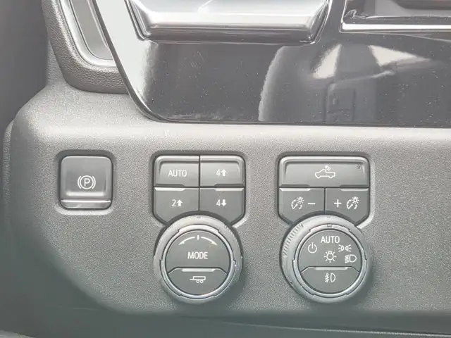 2026 Chevrolet Silverado 1500 LT Trail Boss- Convenience Pkg II in Cars & Trucks in Barrie - Image 32